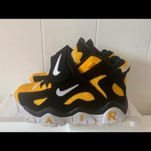 2019 Nike Air Barrage Mid QS Black Yellow White